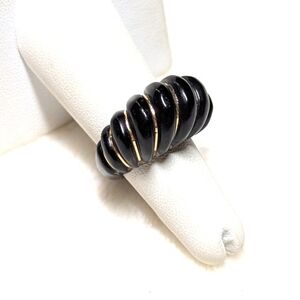 Vintage Rare Women's 70s Black Onyx Dome Ring and 14k Gold Thread
